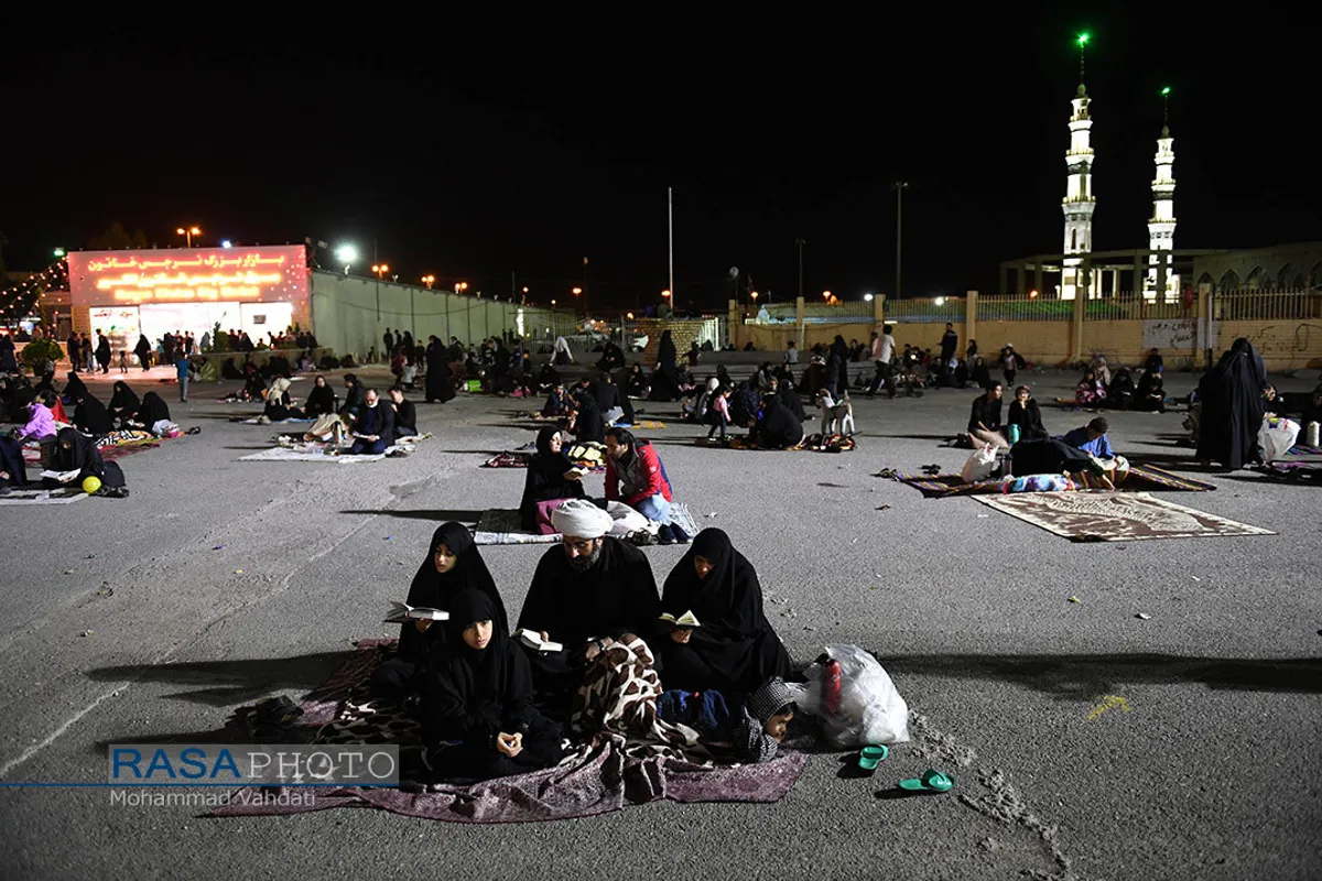 احیا شب قدر پشت در&zwnj;های بسته مسجد مقدس جمکران