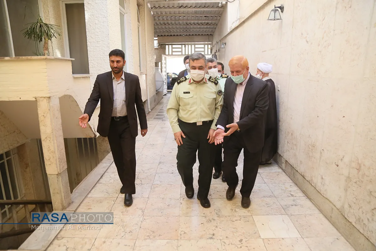 دیدار فرمانده نیروی انتظامی با مراجع تقلید و علما