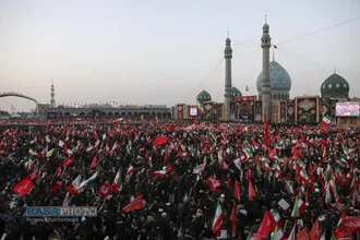 تشییع میلیونی قائد شهید امت در قم