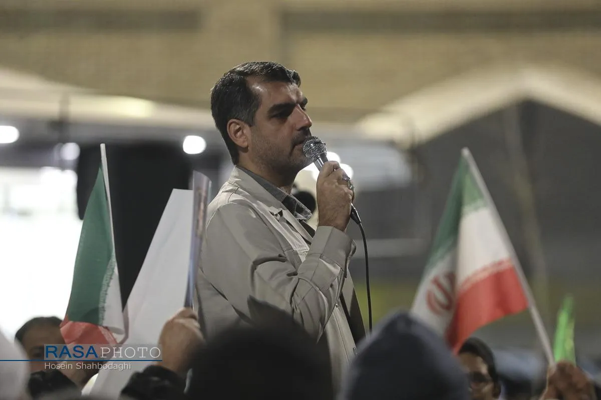 تجمع مردم انقلابی و ولایتمدار قم در حمایت از نظام مقدس اسلامی و محکومیت تجاوز دشمن آمریکایی و صهیونیستی به کشور