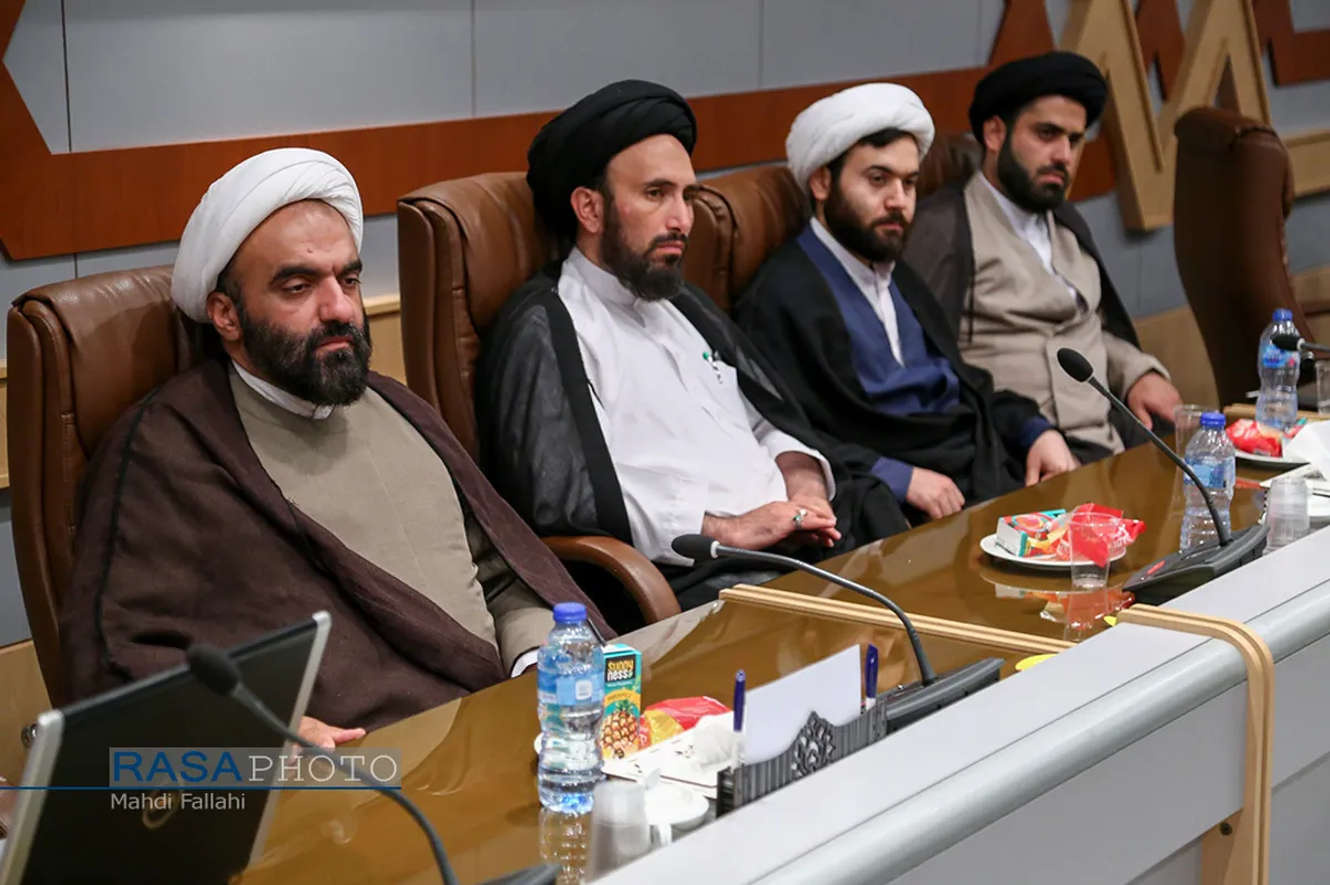 رونمایی از اولین مستند نقد افکار گروه&zwnj;های تکفیری با عنوان "اعماق تاریکی"
