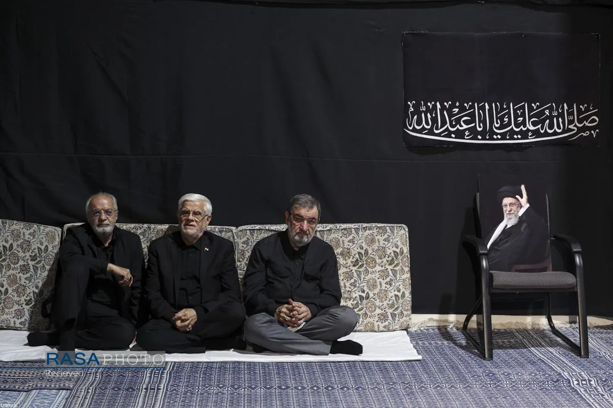 مراسم عزاداری شب تاسوعا در جوار محل شهادت رهبر شهید انقلاب اسلامی