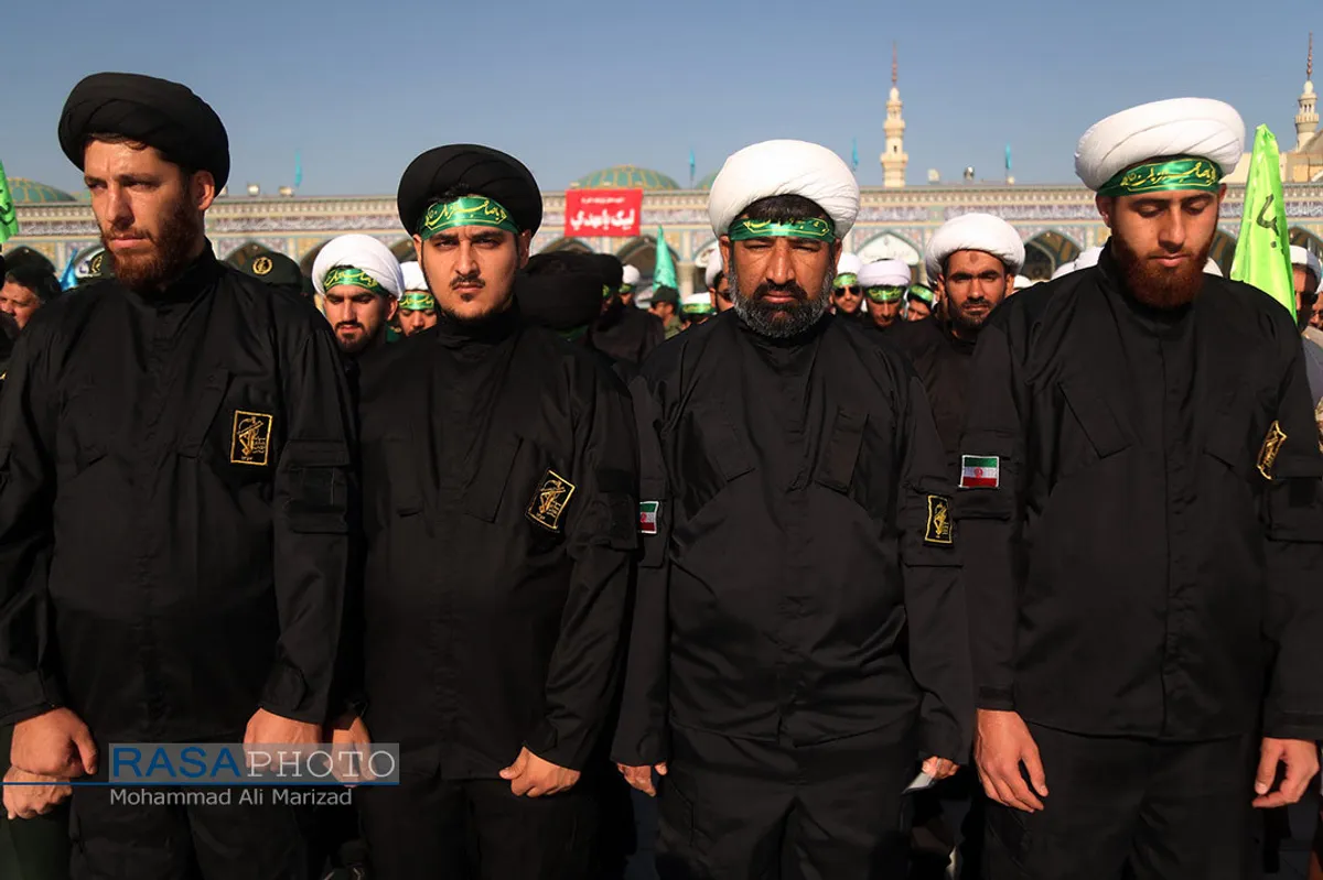 صبحگاه مشترک نیرو&zwnj;های مصلح با عنوان بیعت با امام زمان (عج) با حضور سردار باقری فرمانده کل نیرو&zwnj;های مصلح و حجت الاسلام والمسلمین رحیمیان