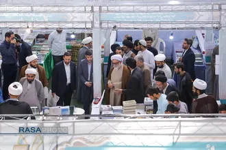 بازدید حجت الاسلام والمسلمین مروی از &laquo;هفتمین نمایشگاه تخصصی کتب حوزوی و معارف اسلامی&raquo;