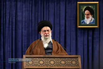 ارتباط تصویری با جمعی از مردم قم با مقام معظم رهبری