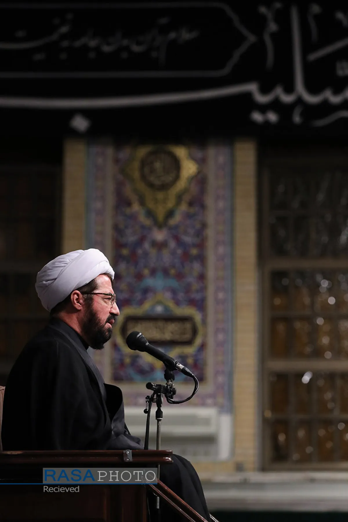 عزاداری شام غریبان حسینی (ع) در حسینیه امام خمینی (ره) با حضور مقام معظم رهبری