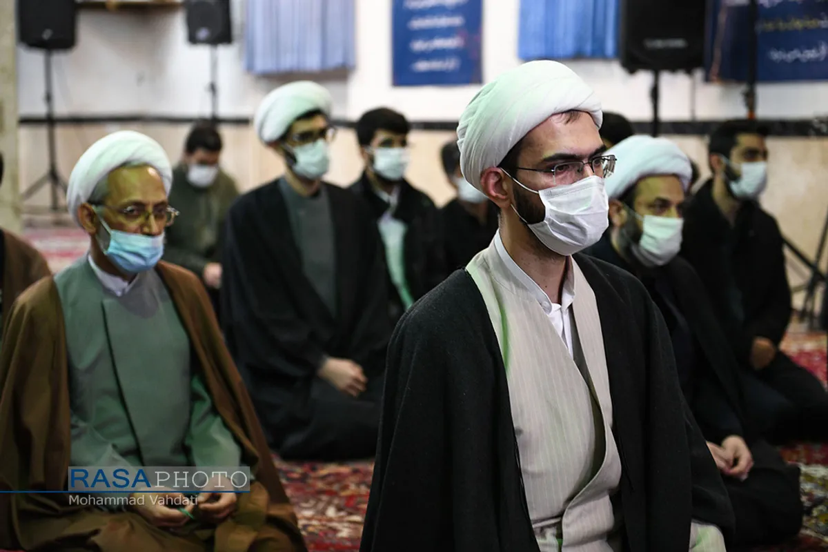 بزرگداشت حضرات آیات یزدی و مصباح یزدی در مدرسه حقانی قم