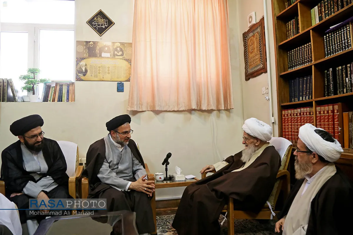دیدار حجت الاسلام والسملمین خاموشی رئیس ساز مان اوقاف با مراجع تقلید و علما