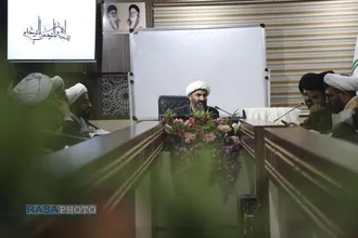 نشست جمعی از خطبا و امامان جماعت استان چهارمحال و بختیاری با مدیرعامل خبرگزاری رسا