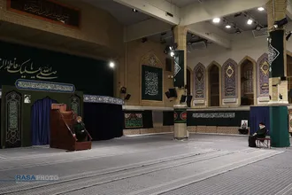 عزاداری شام شهادت حضرت زهرا (سلام&zwnj;الله&zwnj;علیها) با حضور رهبر انقلاب