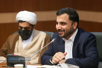 دیدار وزیر ارتباطات و فناوری اطلاعات با مراجع تقلید و علما قم&lrm;&lrm;