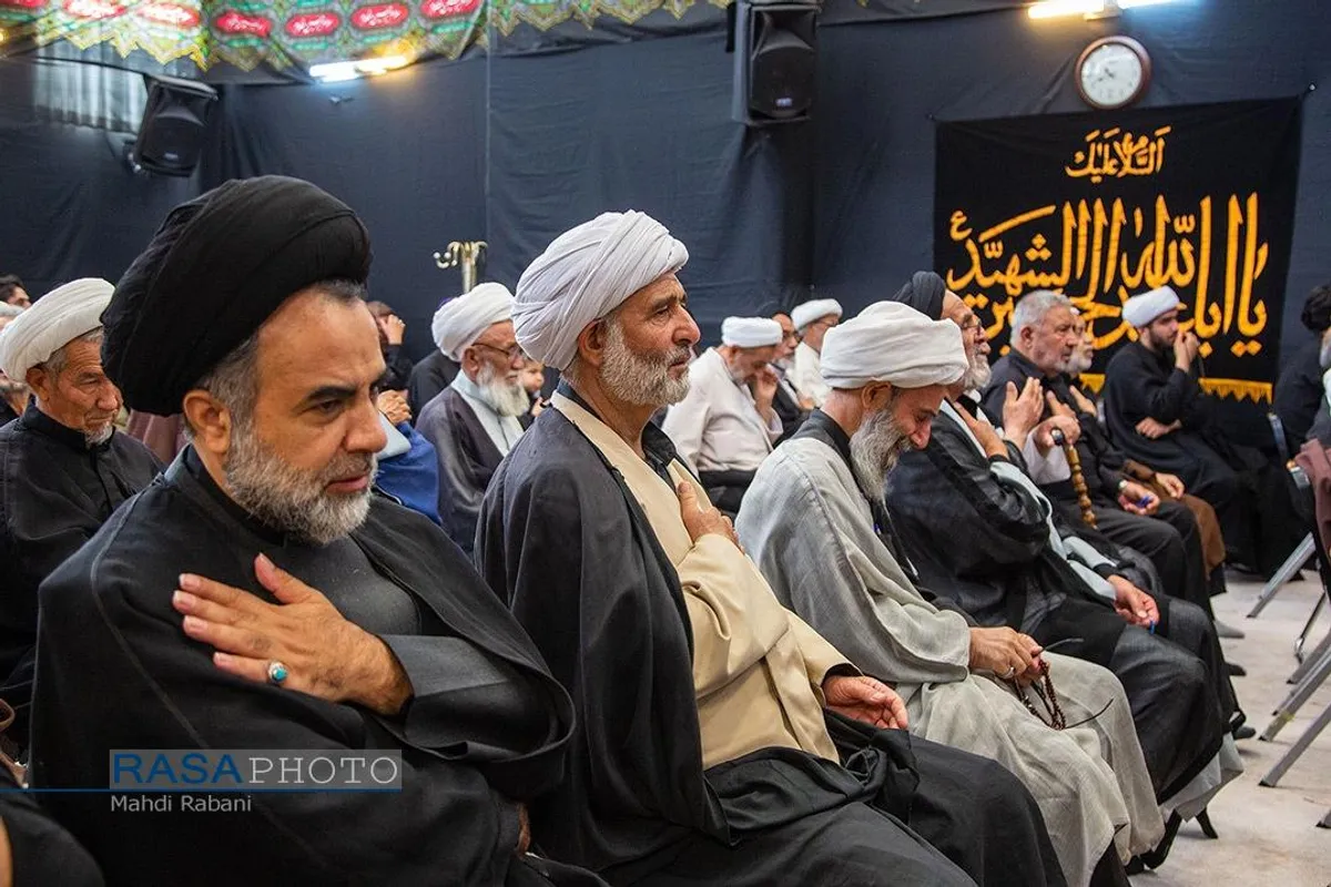 عزاداری روز تاسوعای حسینی (ع) در دفتر حضرت آیت الله نوری همدانی