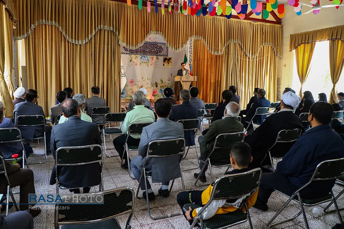 آیین نواختن زنگ گرامیداشت "روز قم" توسط آیت الله سعیدی تولیت آستان مقدس حضرت معصومه (س)