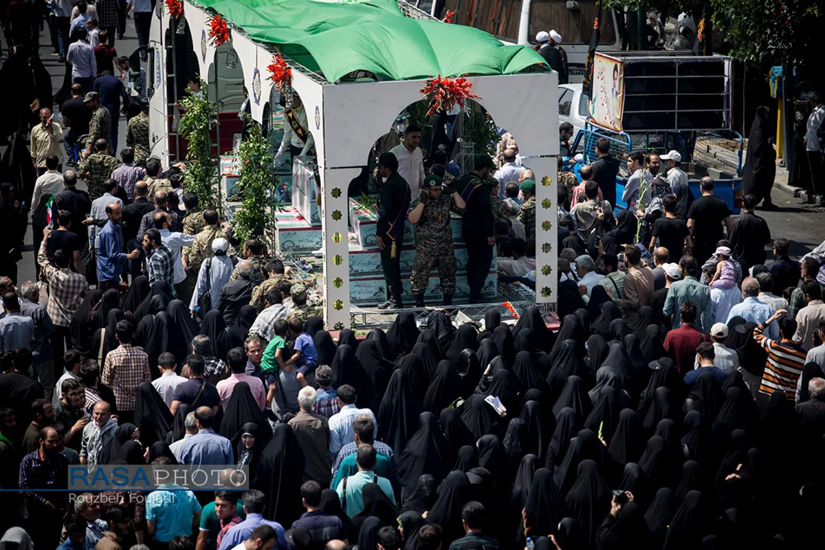 مراسم تشییع پیکر مطهر ۱۵۰ شهید دفاع مقدس در تهران&lrm;