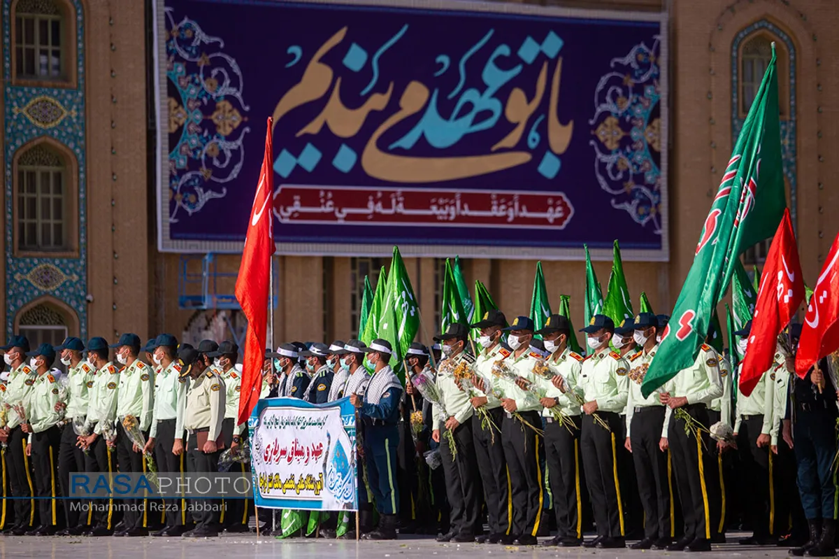 &laquo;عهد سربازی&raquo; نیرو&zwnj;های مسلح با امام زمان (عج) در جمکران&lrm;&lrm;