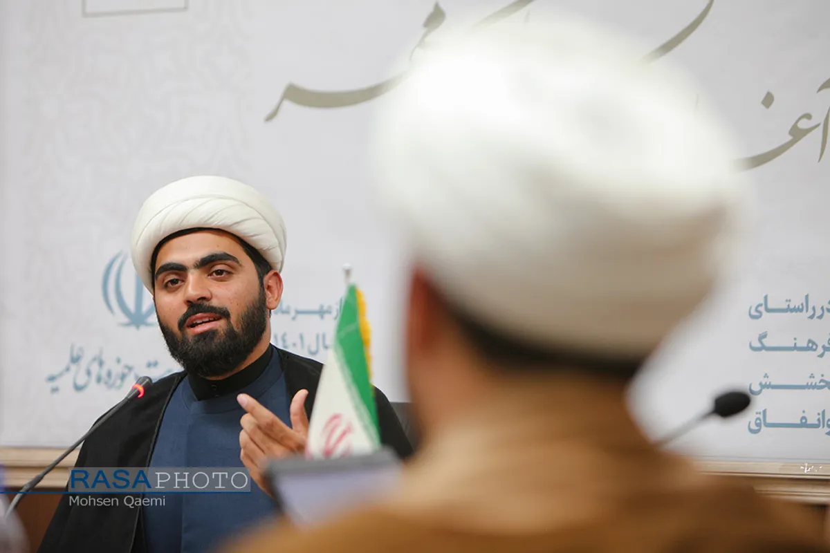 نشست خبری آغاز طرح کشوری "برگ مهر" همراه با "پویش دانش آموز بخشنده"