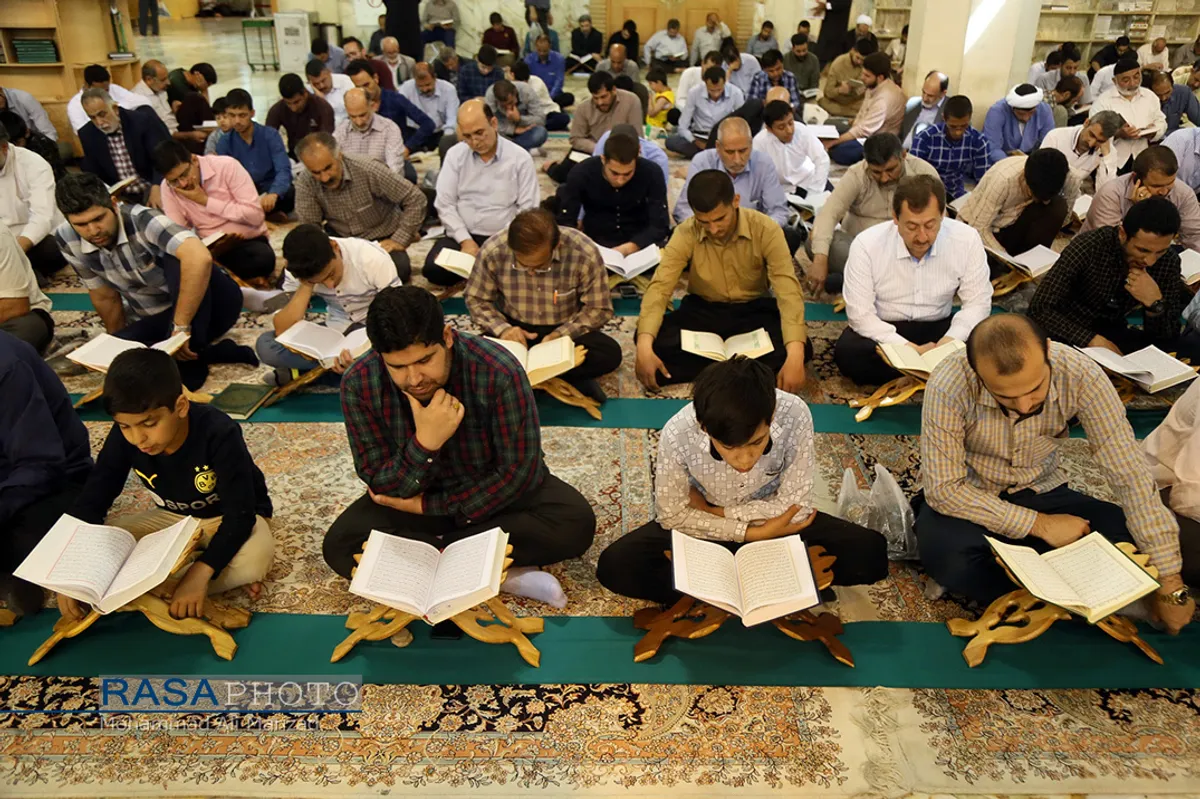 مراسم جزء خوانی قرآن کریم در حرم حضرت معصومه (سلام الله علیها)