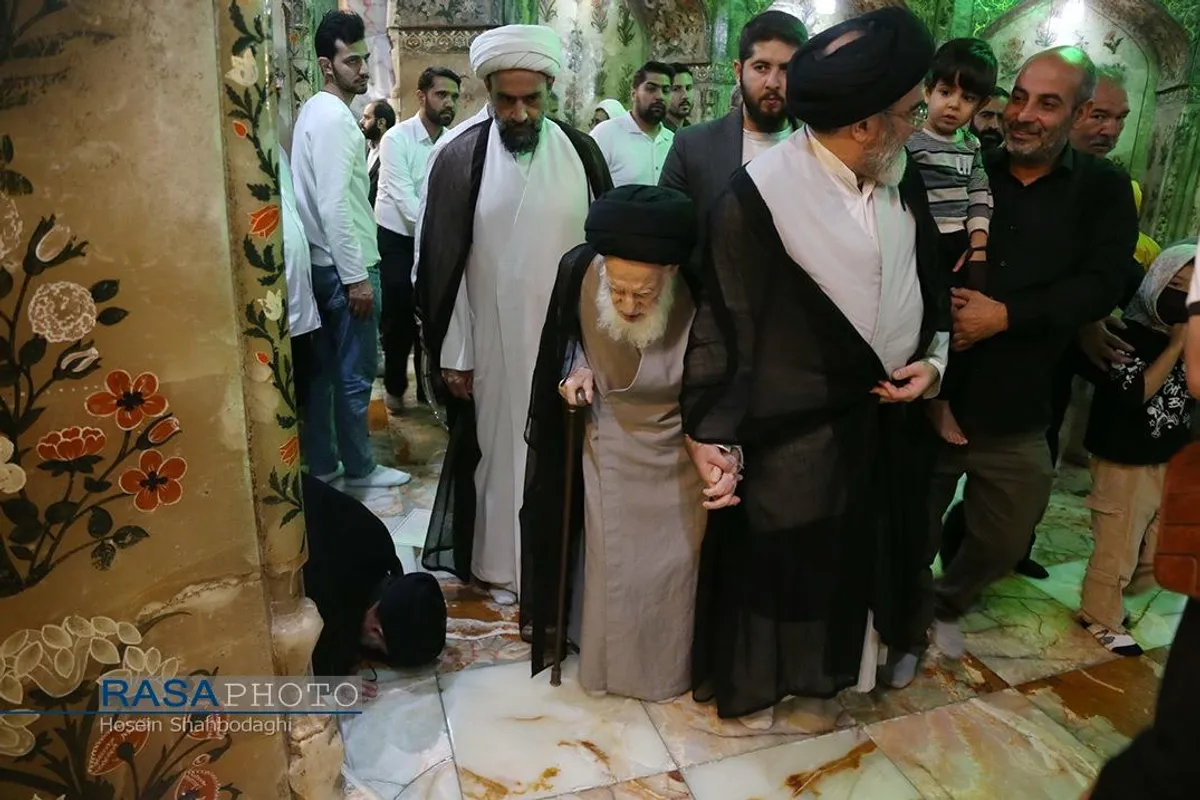 تشرف حضرت آیت الله شبیری زنجانی به حرم حضرت فاطمه معصومه (سلام&zwnj;الله&zwnj;علیها)