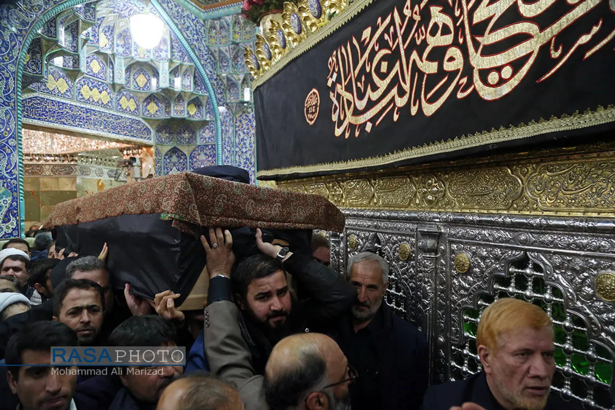 تشییع پیکر آیت الله سید هاشم رسولی محلاتی با حضور علما و روحانیان و مردم انقلابی قم