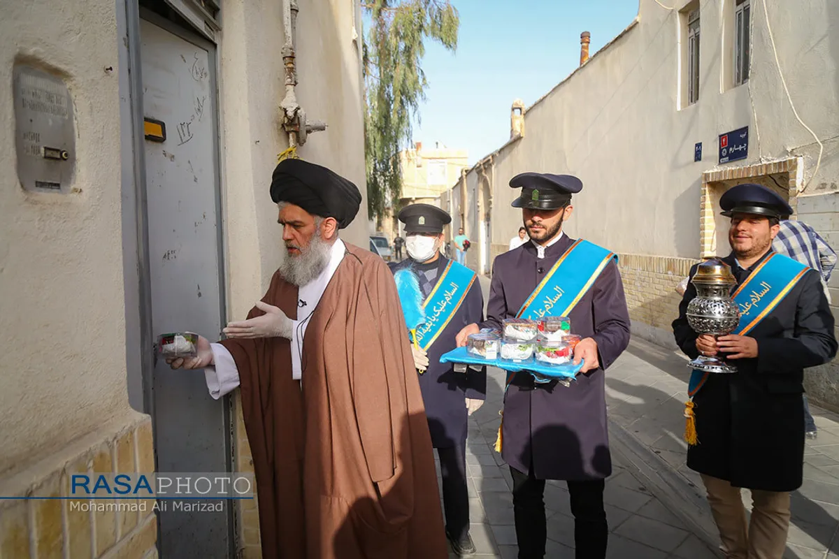 توزیع بسته&zwnj;های تبرکی مسجد مقدس جمکران