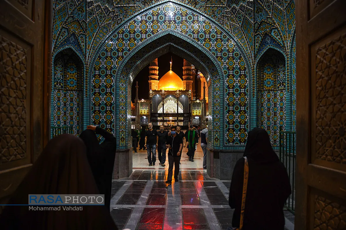 عزاداری شب سوم محرم و وداع با پیکر روحانی شهید مالامیری در حرم کریمه اهلبیت (ع)