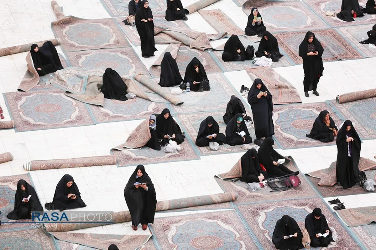 مراسم قرائت دعای عرفه امام حسین (ع) در مسجد جمکران