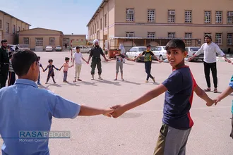 حضور طلاب در اردوگاه&zwnj;های اسکان سیل زدگان خوزستان | جهاد ادامه دارد