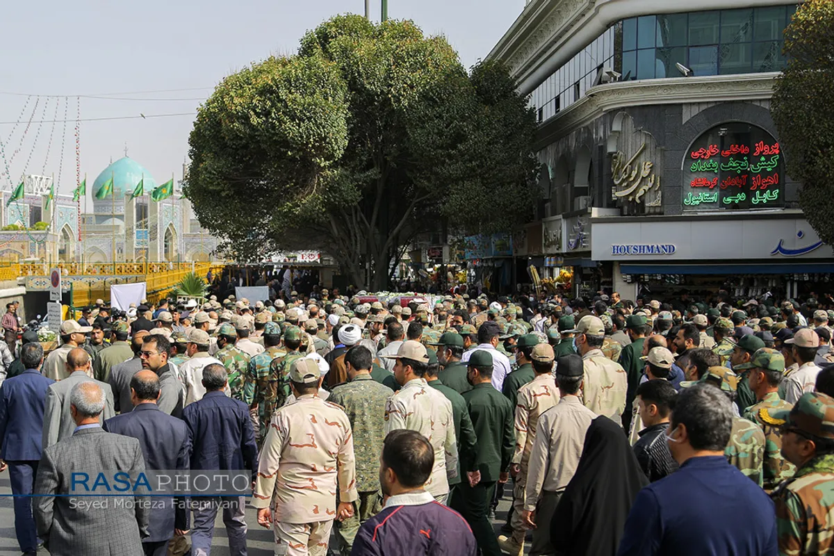 تشییع پیکر شهید مدافع وطن احمد لطفی در مشهد