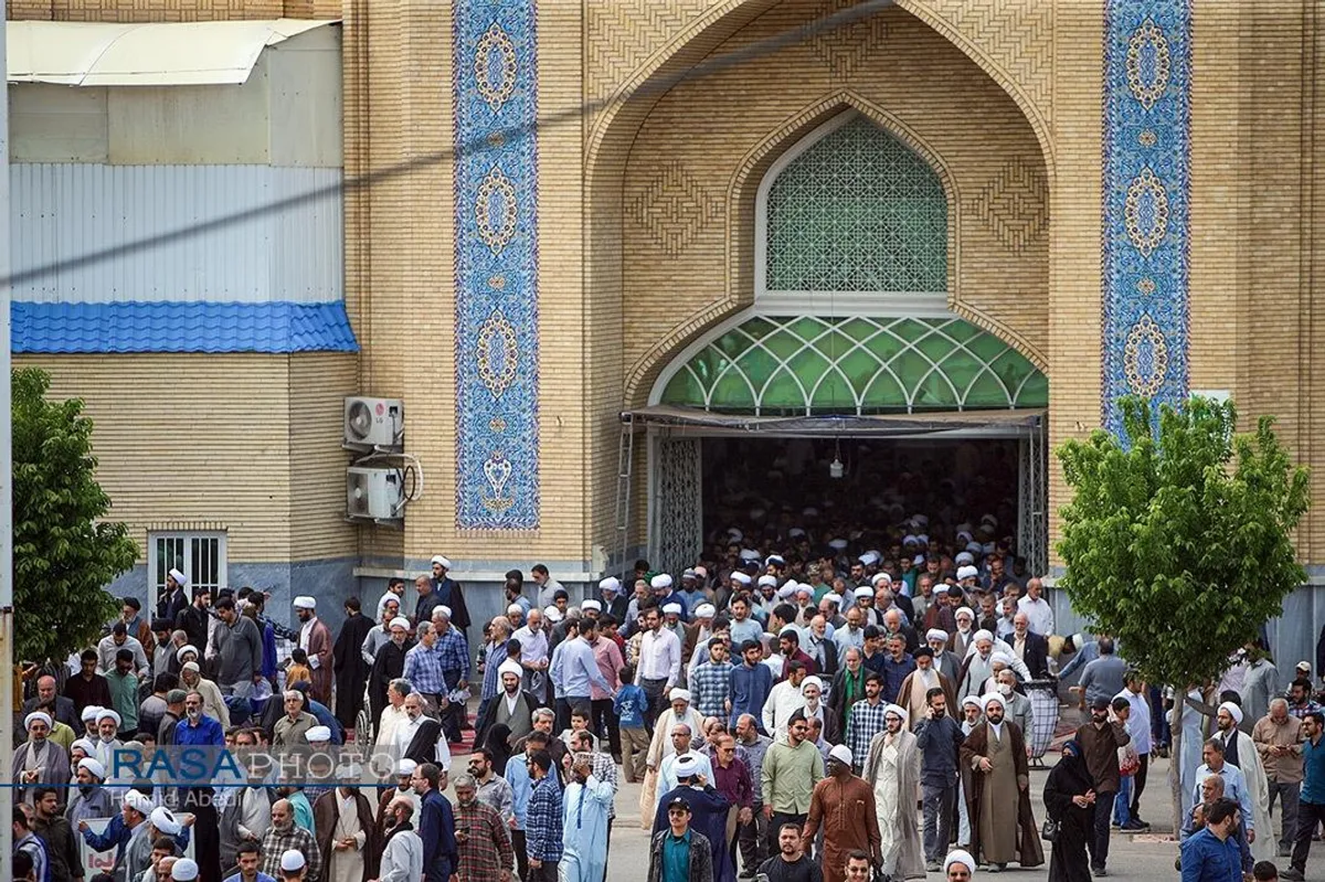راهپیمایی مردم قم در حمایت از عملیات غرور آفرین وعده صادق