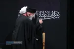 مراسم عزاداری شب عاشورای حسینی (علیه&zwnj;السلام) با حضور رهبر انقلاب