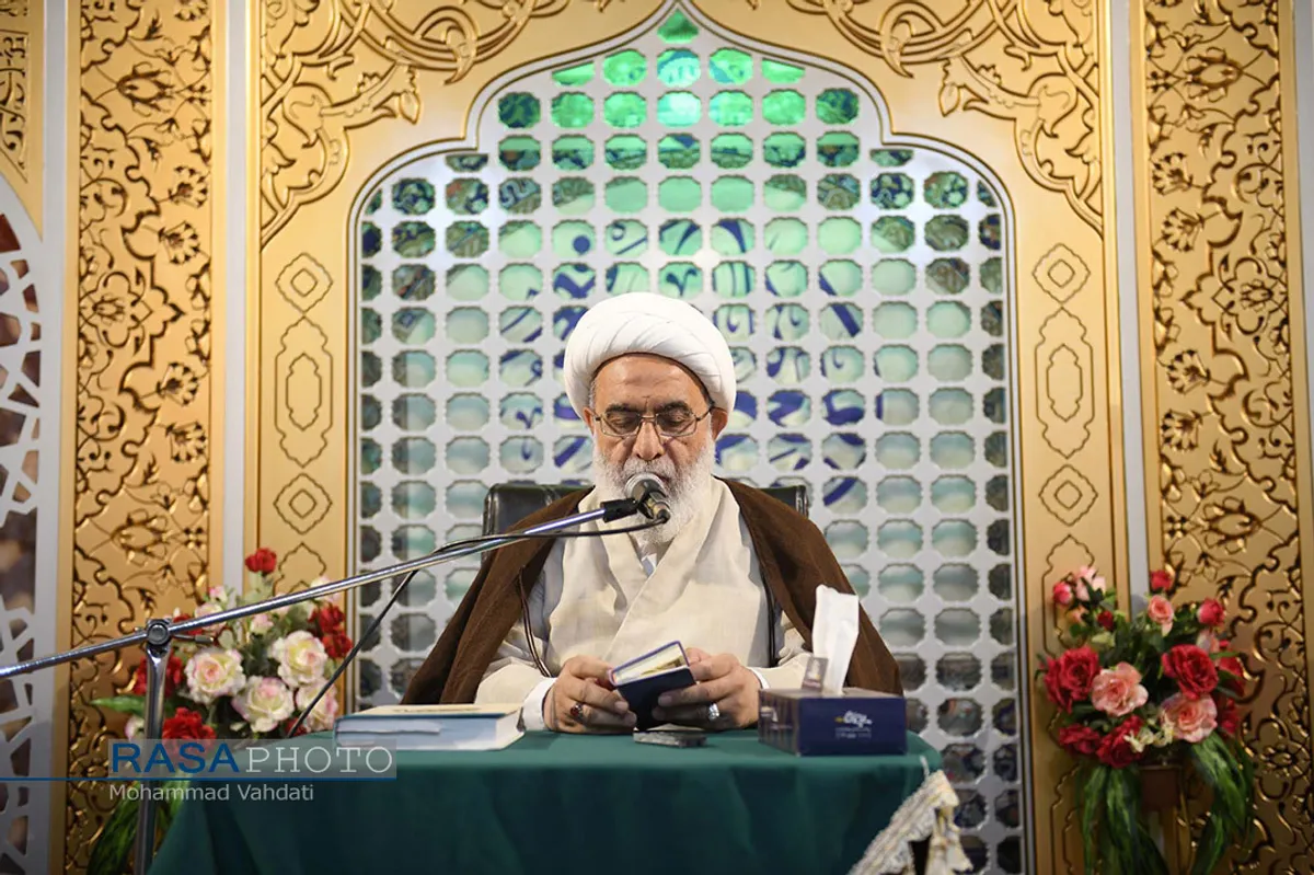 دیدار دانشجویان دانشگاه شهید بهشتی با آیت الله شب زنده&zwnj;دار