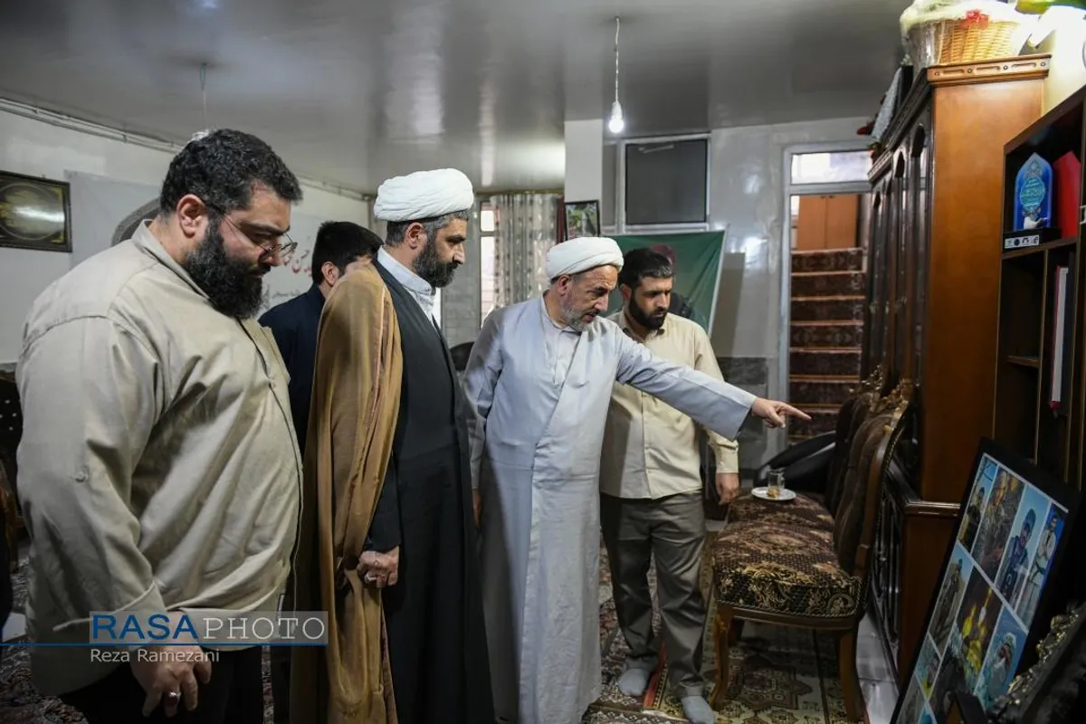 دیدار مدیر عامل و اعضای خبرگزاری رسا با خانواده طلبه شهید حسن مختارزاده