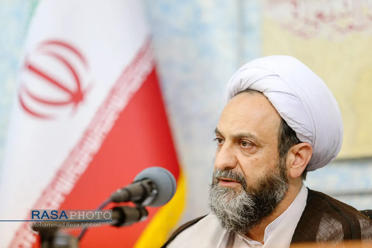 نشست بصیرتی و تحلیلی با موضوع "مبانی نقش مردم در نظام اسلامی"