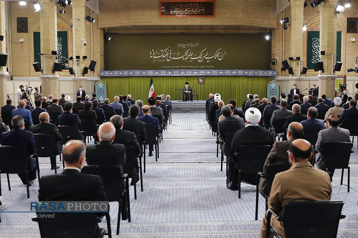 دیدار نمایندگان مجلس شورای اسلامی با مقام معظم رهبری