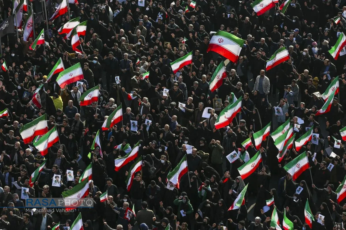 بیعت تاریخی مردم ولایتمدار تهران با سومین رهبر معظم انقلاب اسلامی