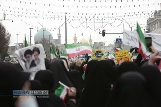 منتخب عکس&zwnj;های رسا از راهپیمایی به یادماندنی ۲۲ بهمن ۱۴۰۱