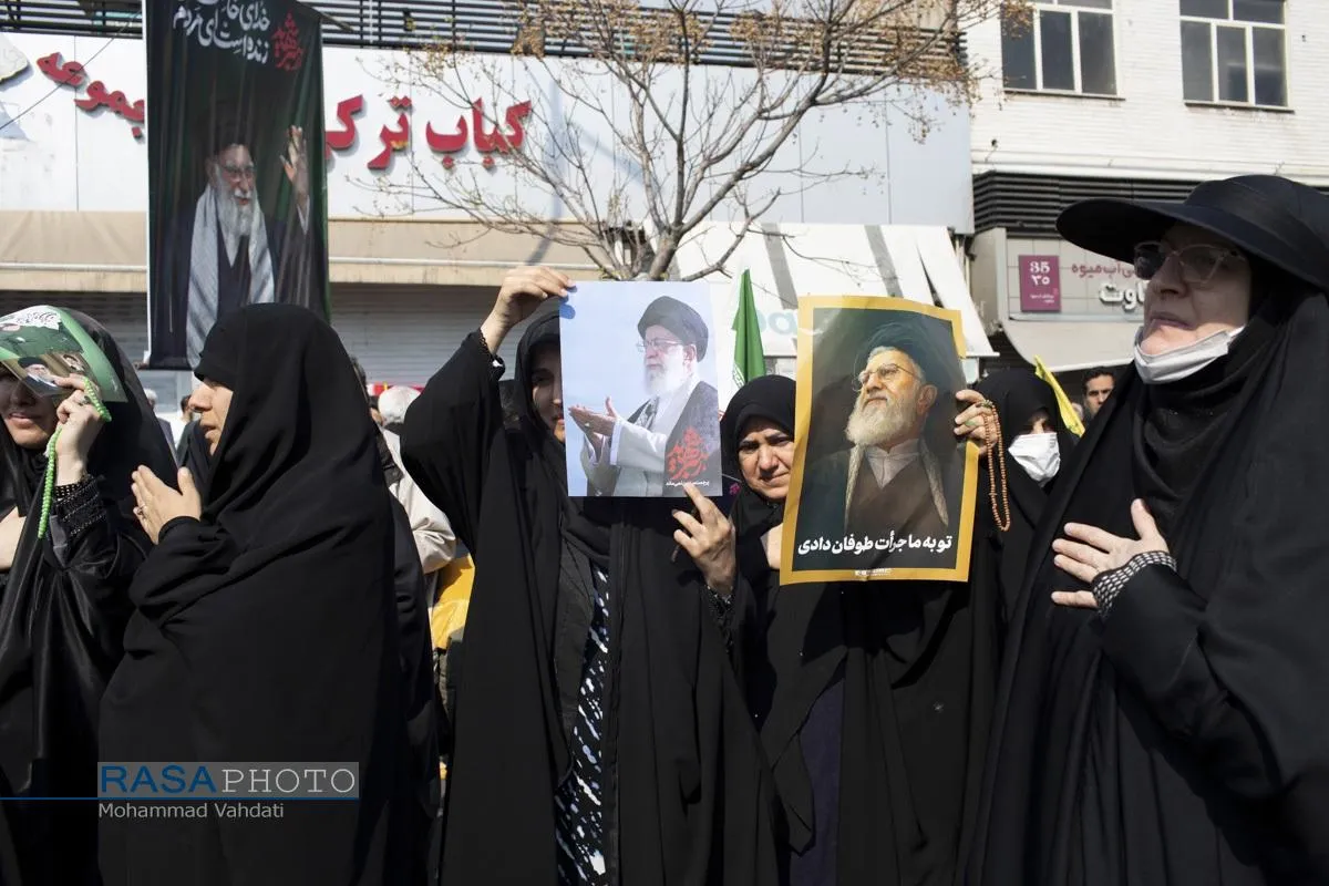 تشییع شهید دکتر علی لاریجانی، سردار سلیمانی و شهدای ناو دنا در تهران