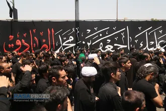 دسته عزاداری روز شهادت حضرت امام جعفر صادق (علیه السلام) با حضور حضرت آیت الله وحید خراسانی