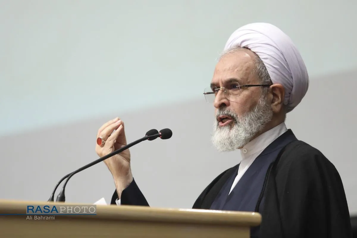 بیست هفتمین همایش کتاب سال و نهمین جشنواره مقالات حوزه