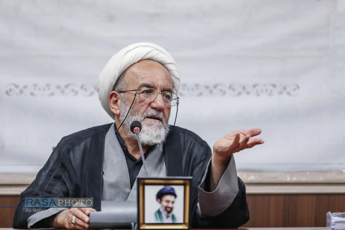 نشست بازخوانی خونخواهی رهبر شهید انقلاب از منظر مطالعات قرآنی و روایی

