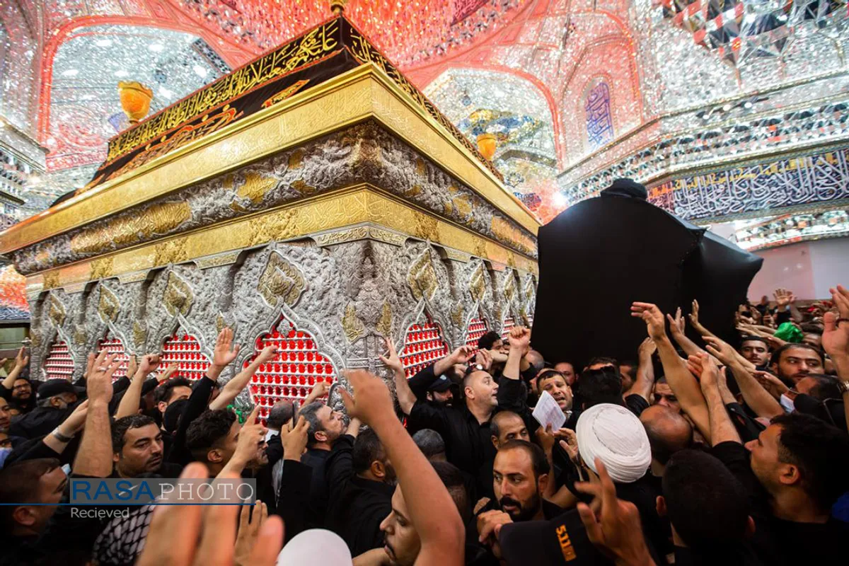 تصاویری از تشییع پیکر آیت الله حکیم در عراق
