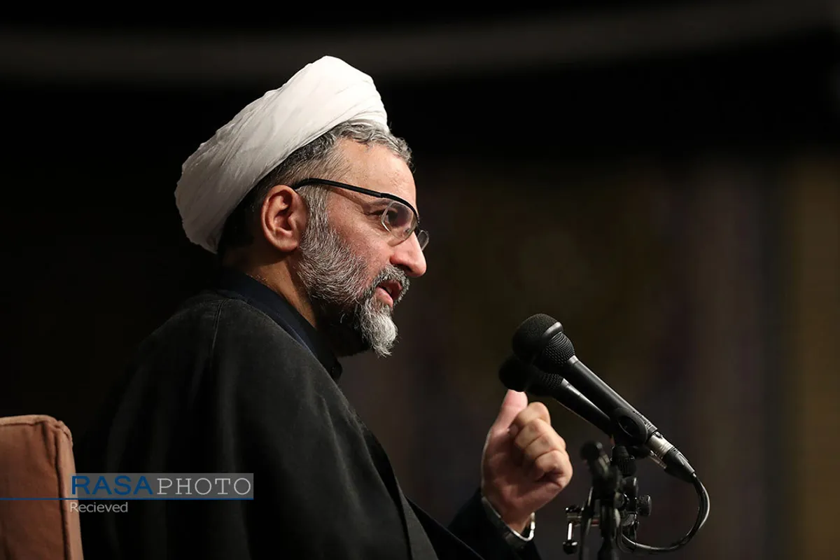 مراسم عزاداری شب تاسوعای حسینی (علیه&zwnj;السلام) با حضور رهبر انقلاب