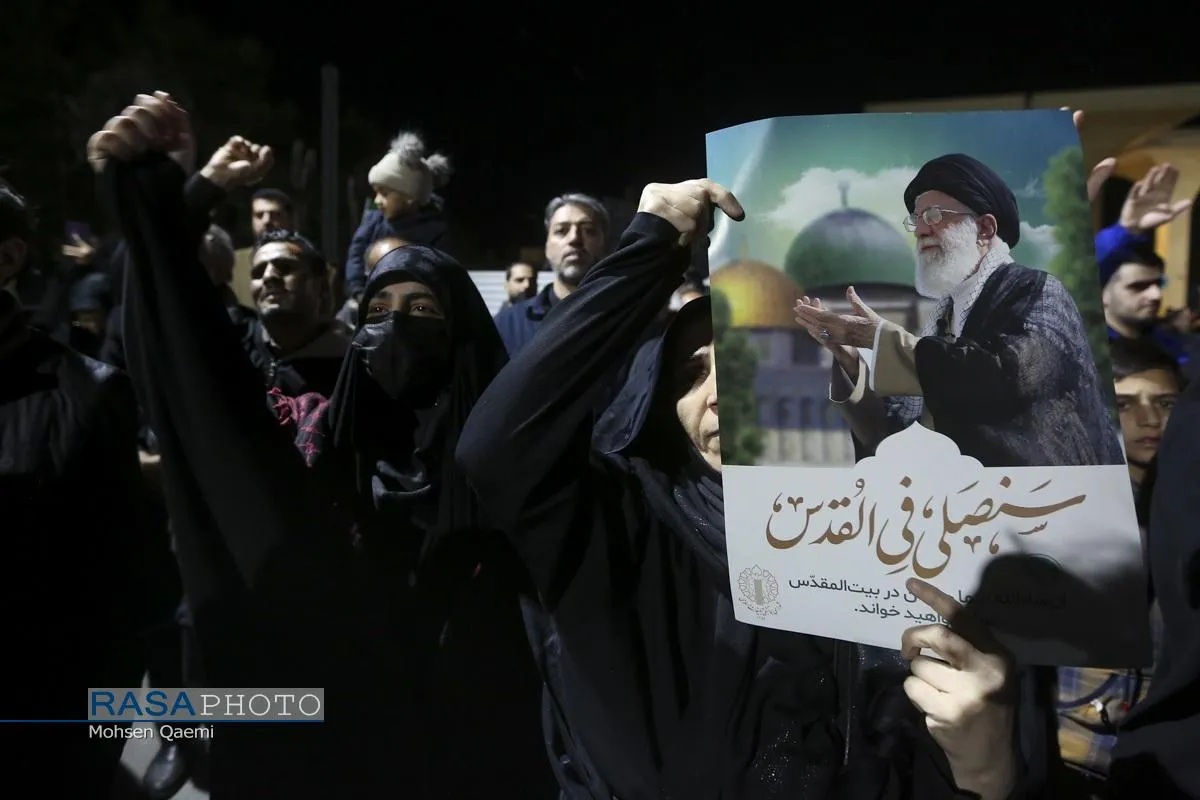 خروش انتقامی مردم قم در شب عزاداری شهادت امام خامنه&zwnj;ای (قدس&zwnj;سره)