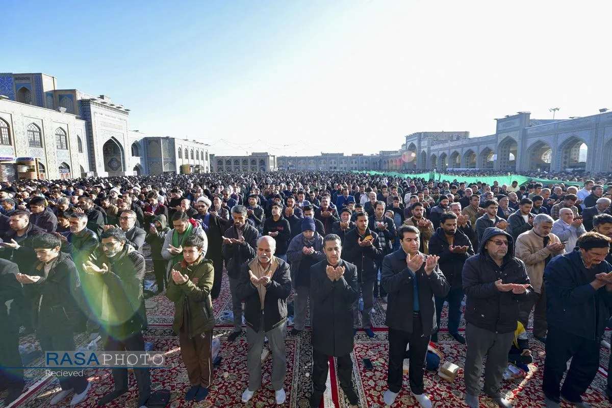 اقامه نماز عید سعید فطر در حرم مطهر رضوی