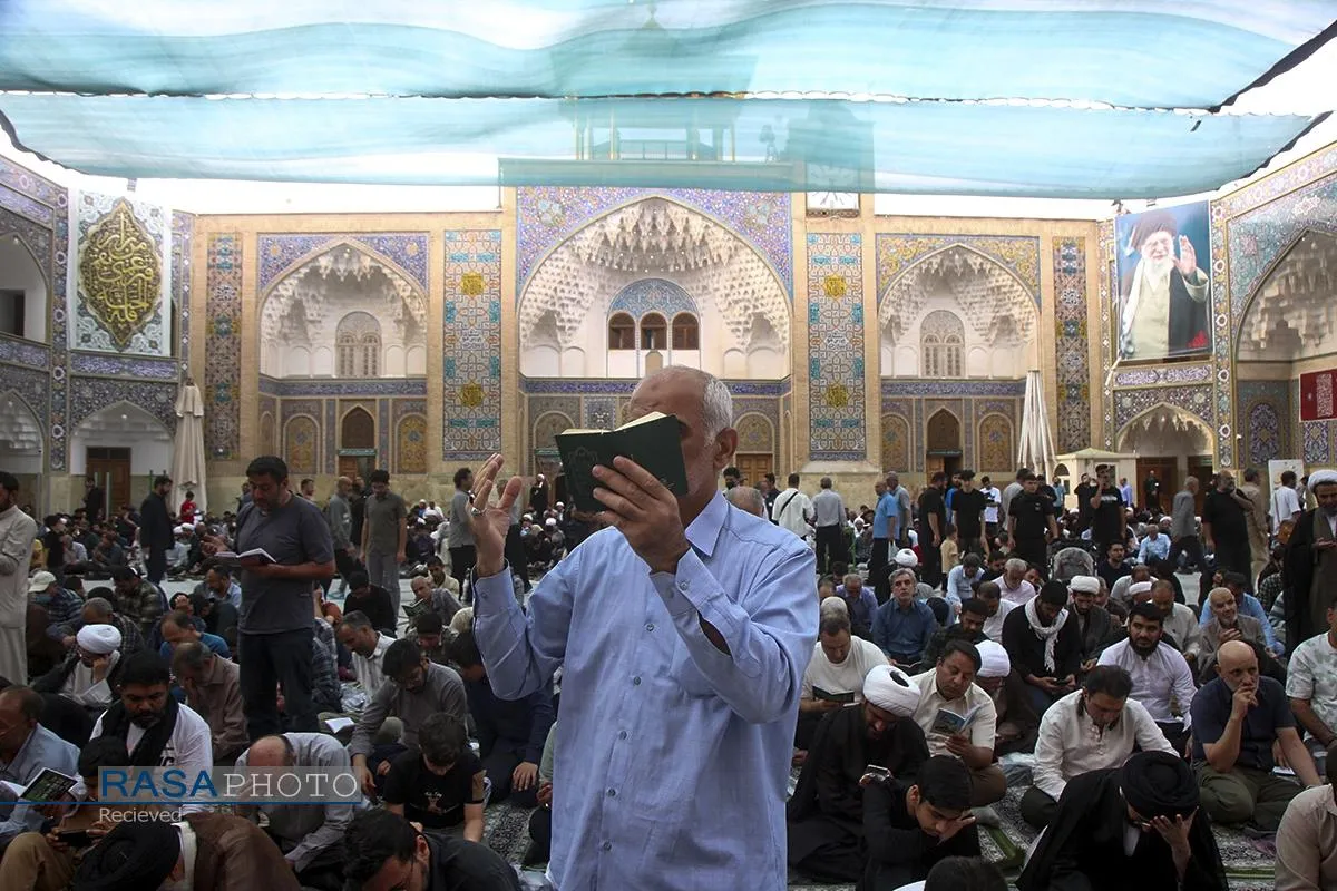 مراسم قرائت دعای عرفه در حرم کریمه اهل&zwnj;بیت (س)