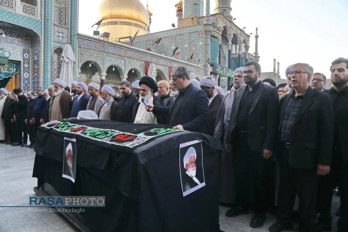 تشییع پیکر آیت&zwnj; الله نعیم آبادی در قم