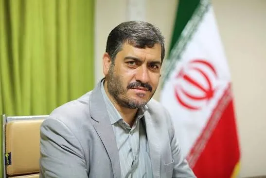 ۲ هنرمند کاشانی دارای نشان درجه یک هنری وزارت ارشاد تجلیل شدند