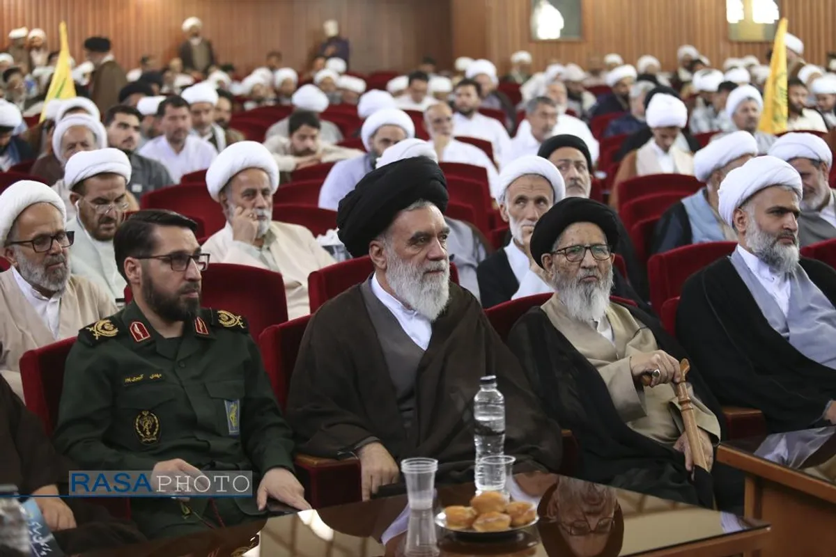 اولین اجلاسیه سراسری ایمان و&zwnj;امید امام خمینی (ره) در اندیشه امام خامنه&zwnj;ای