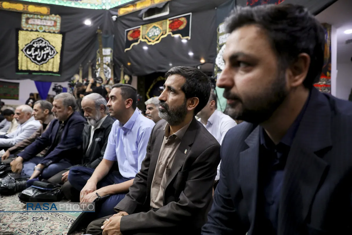 مراسم یادبود رهبر شهید انقلاب با حضور اهالی رسانه
