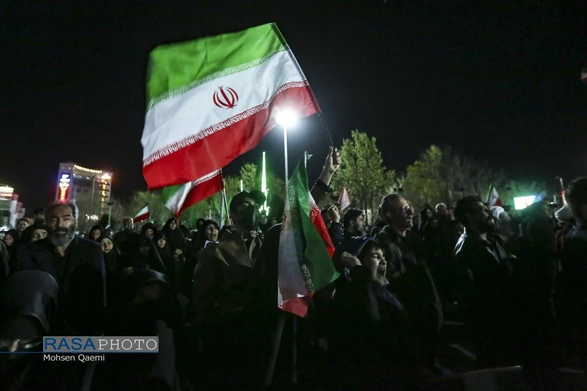 خروش انتقامی مردم قم در شب عزاداری شهادت امام خامنه&zwnj;ای (قدس&zwnj;سره)